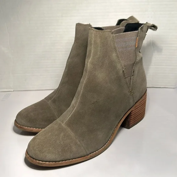 TOMS Women's Esme Desert Taupe Suede Chelsea Boot Size 8. 2.5” heel size - Picture 1 of 15